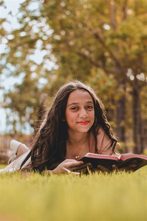 Teen Budding Photos, Download The BEST Free Teen Budding .